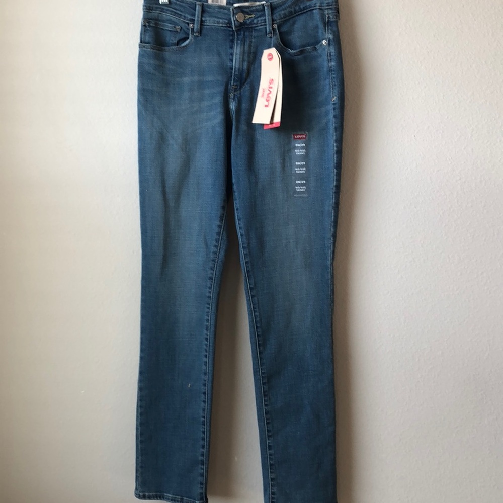 Levi Jeans Size 8/29 Brand New